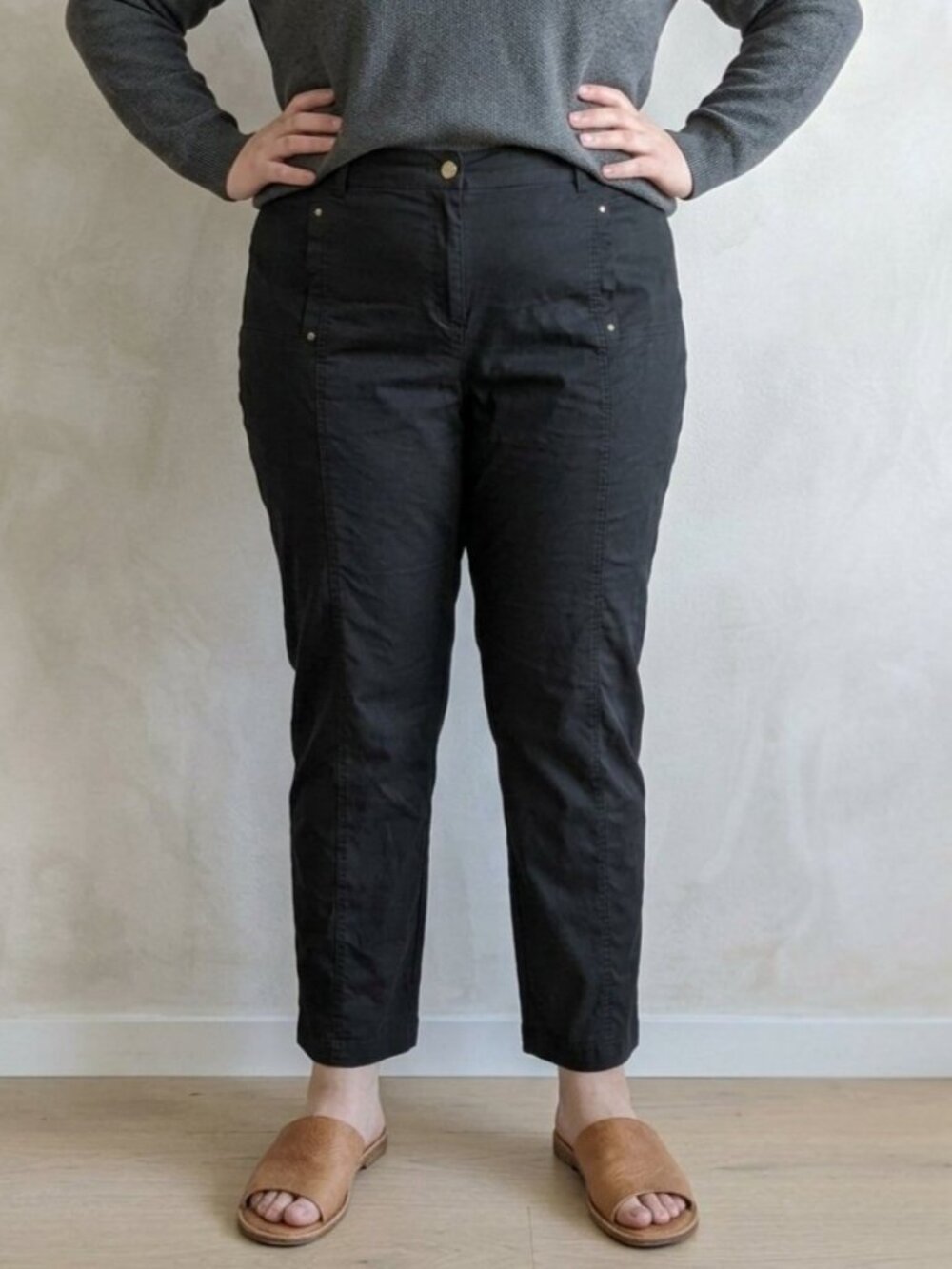 CHICO'S Roll Tab Hem Ankle Pants. Size 3* (XL/16)